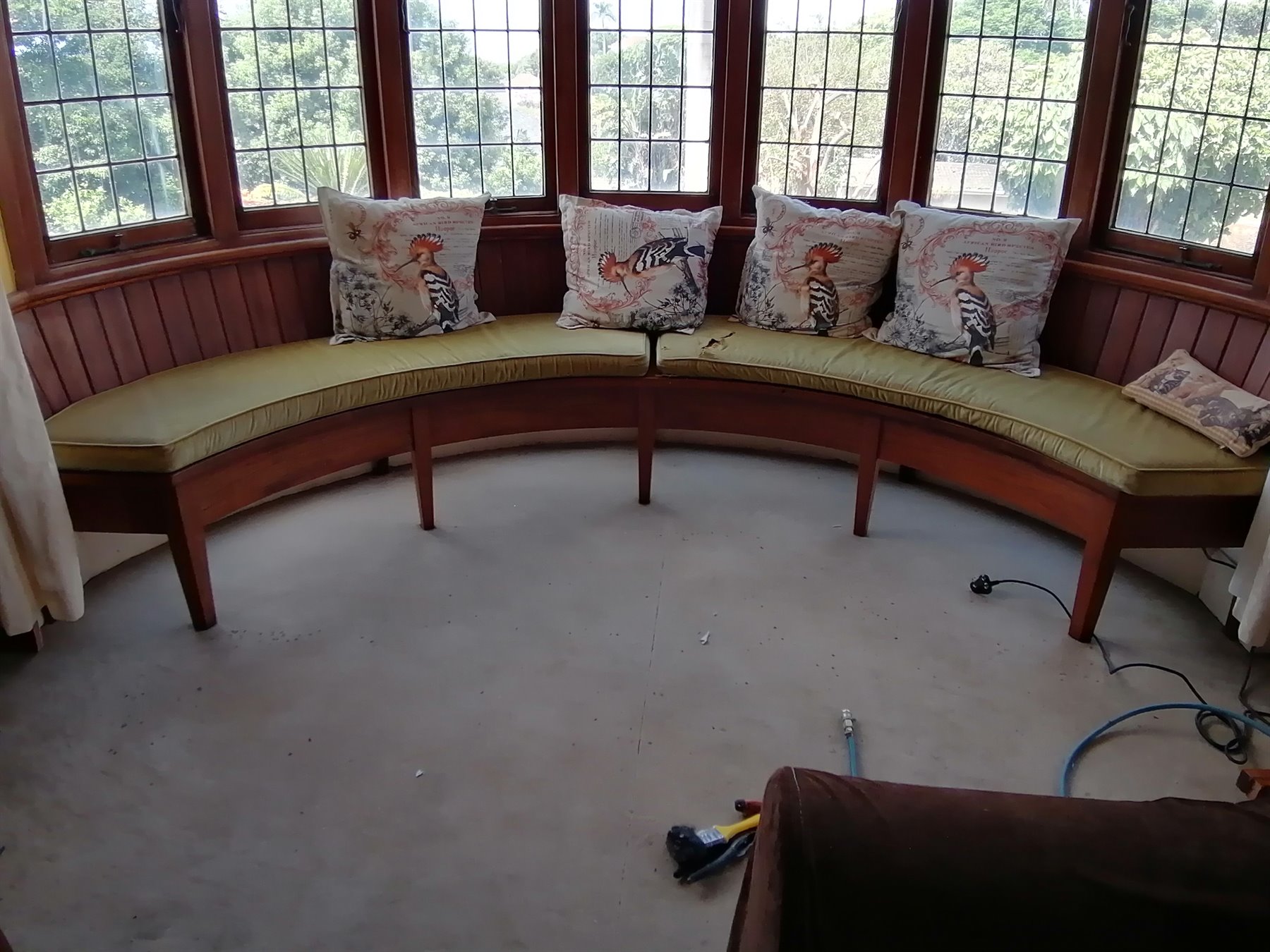 Seating before refurbishment
